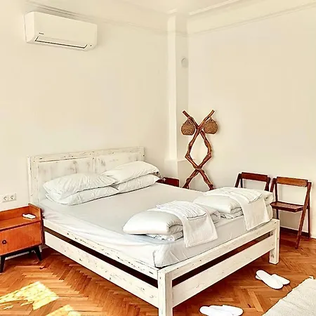 Boho Chic Free Parking Апартамент