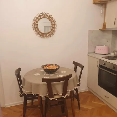 Boho Chic Free Parking *