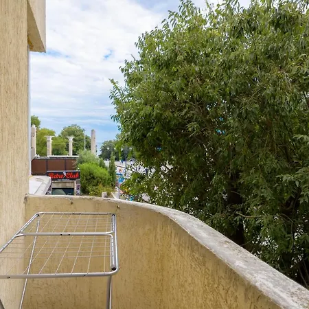 Boho Chic Free Parking Varna