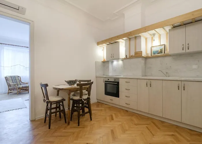 Boho Chic Free Parking Várna